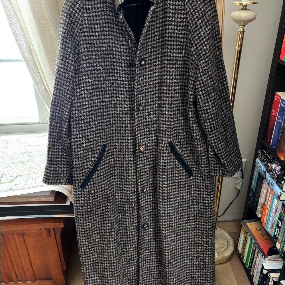 L.L. Bean Houndstooth Long Wool Trench Coat in Black and White